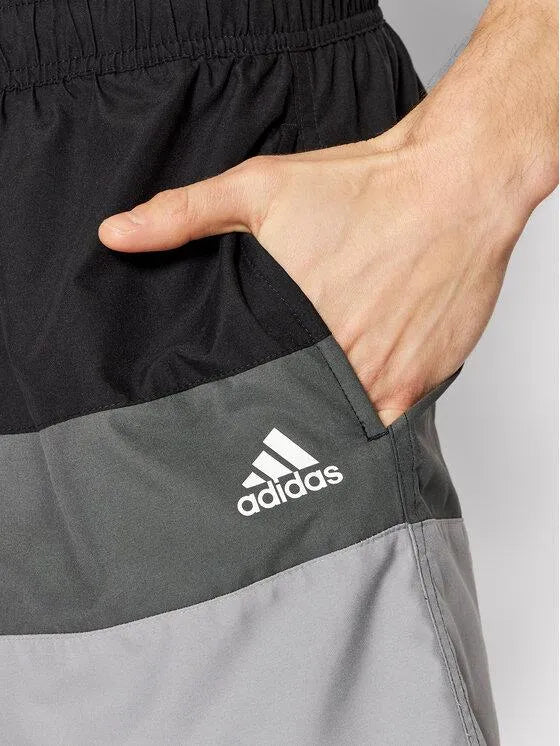 Short-Length Colorblock Swim Shorts