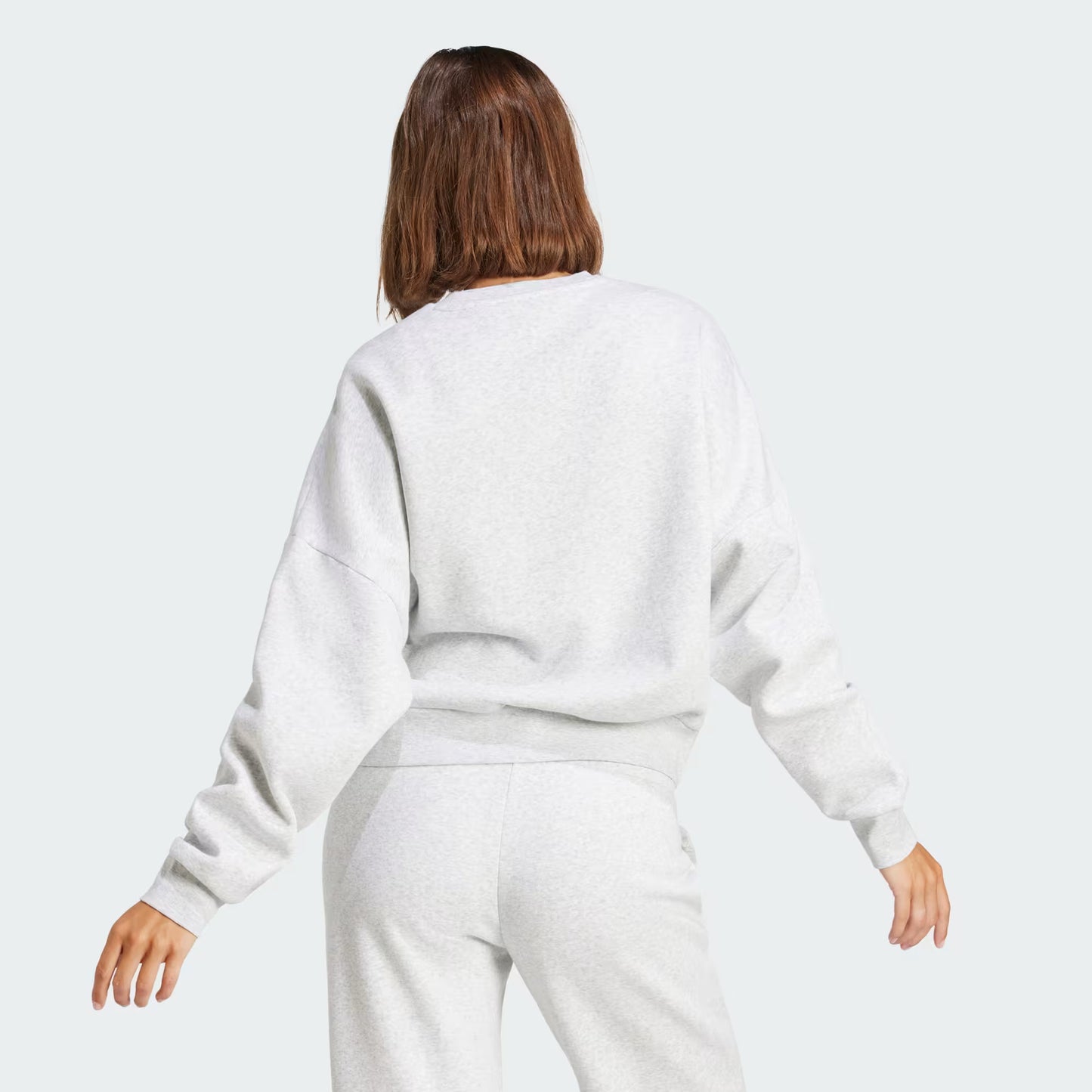 Essentials Small Logo Feelcozy Sweatshirt