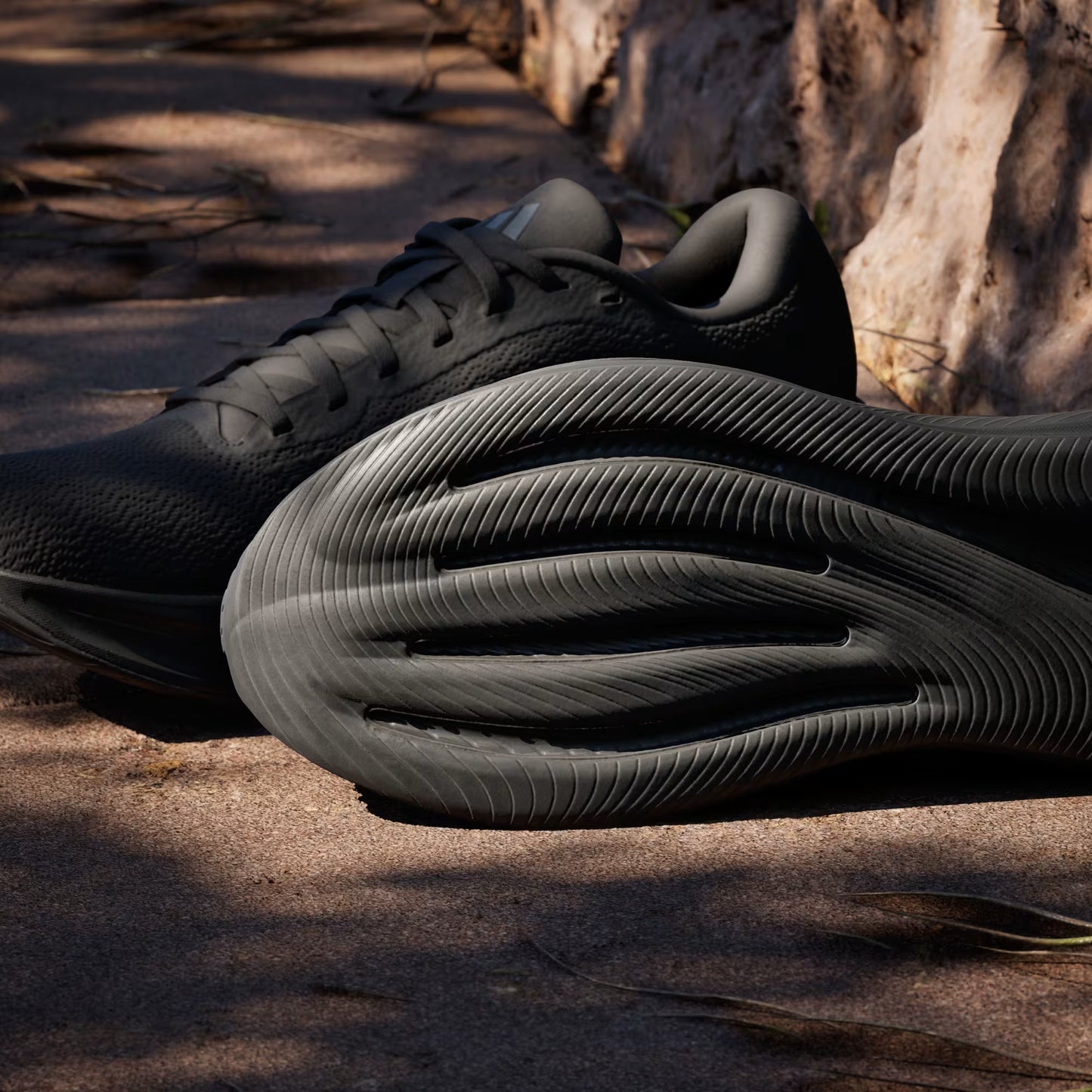 RESPONSE RUNNER 2 Shoes