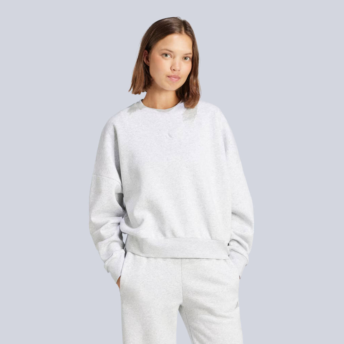 Essentials Small Logo Feelcozy Sweatshirt