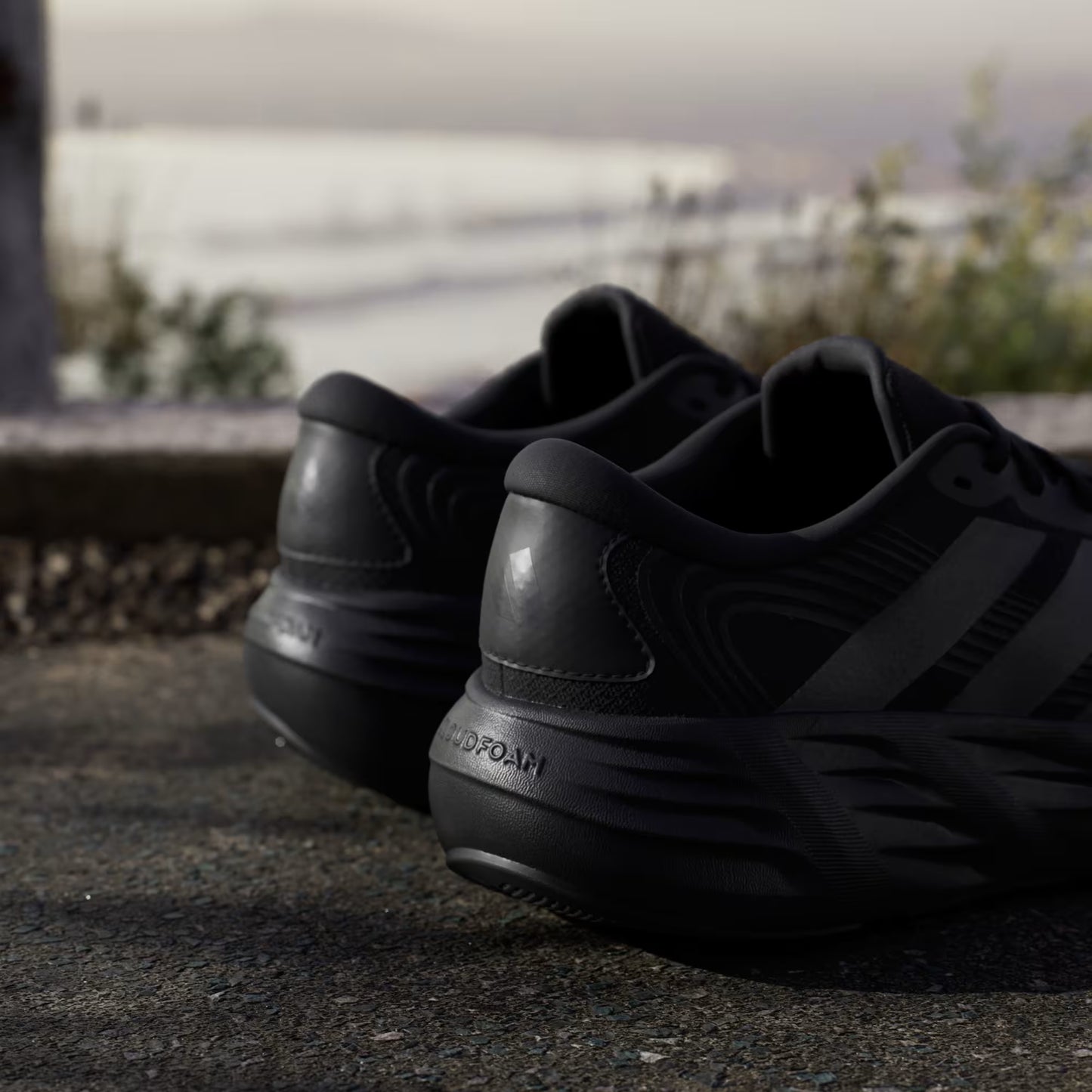 GALAXY 8 RUNNING SHOES