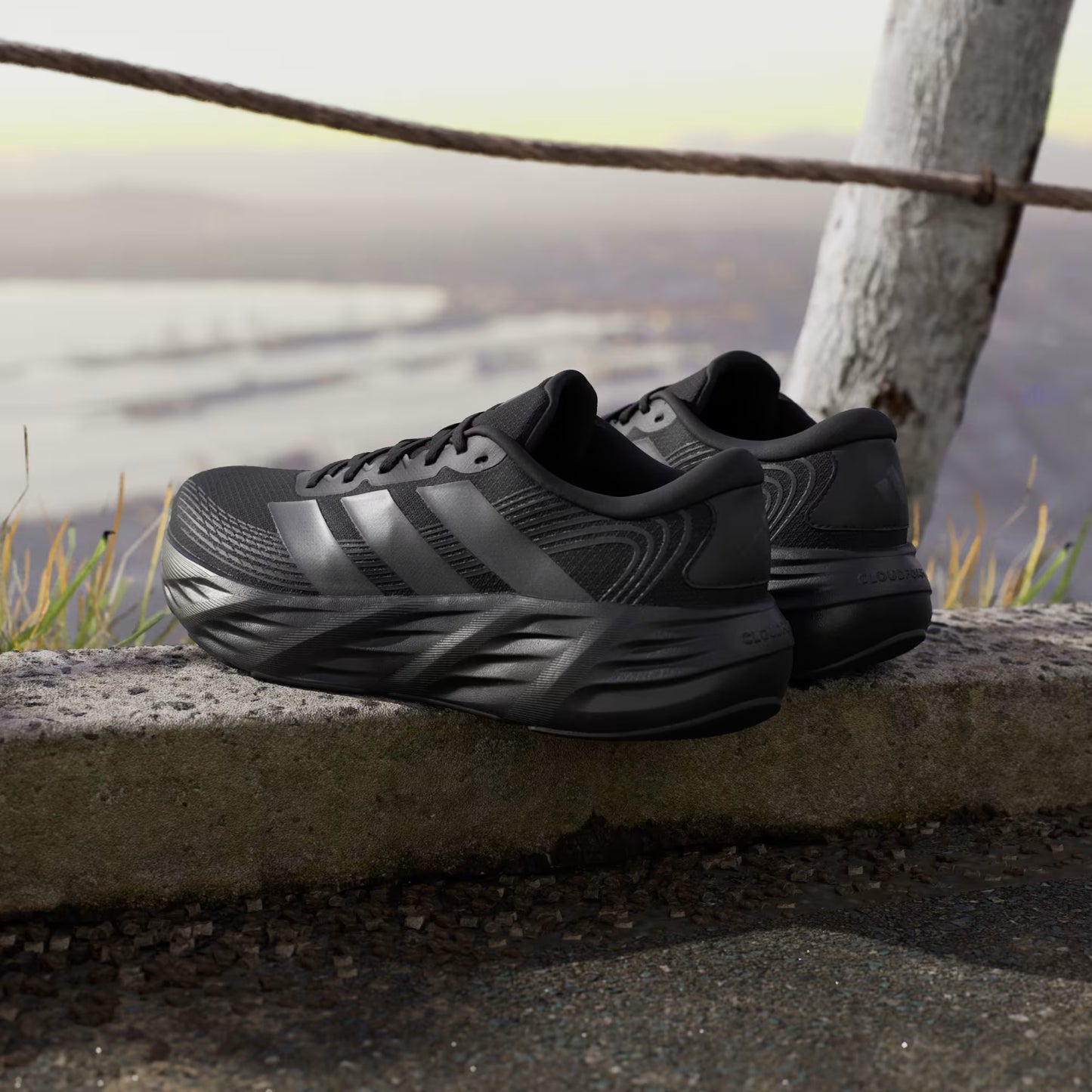 GALAXY 8 RUNNING SHOES
