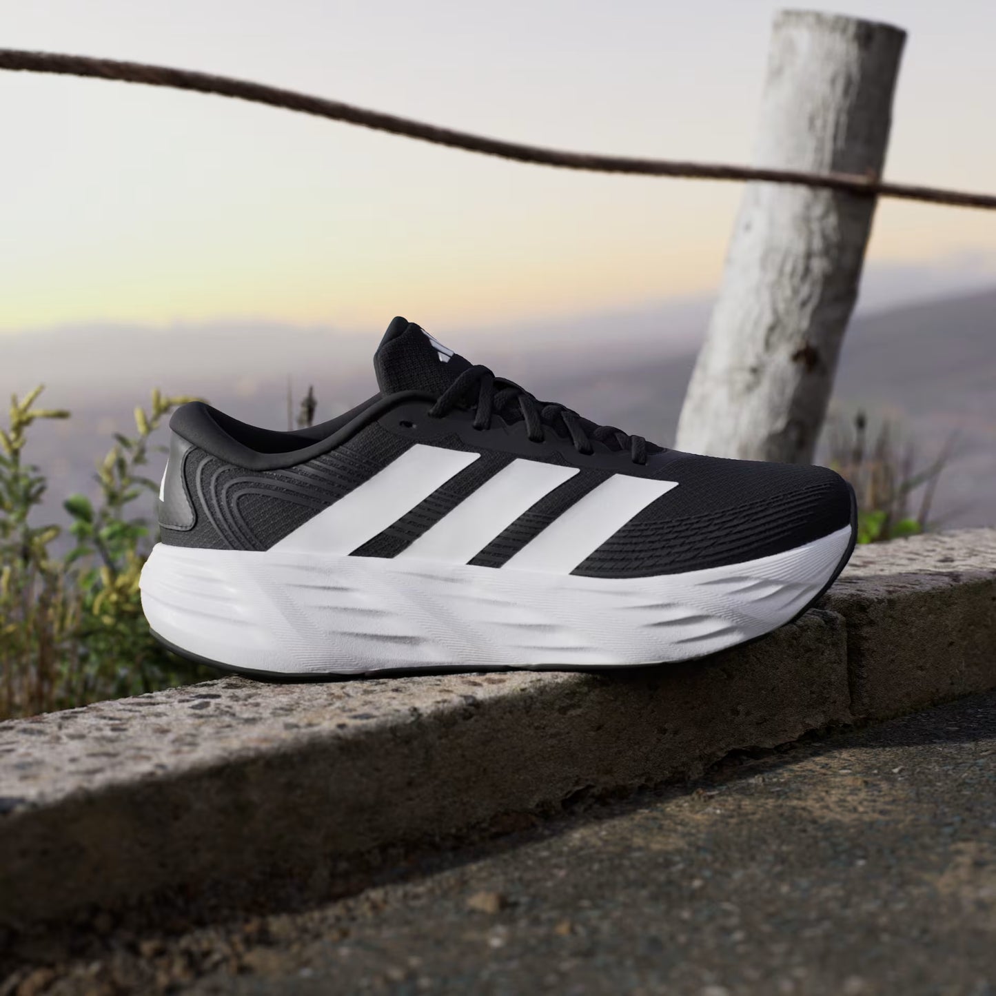 GALAXY 8 RUNNING SHOES