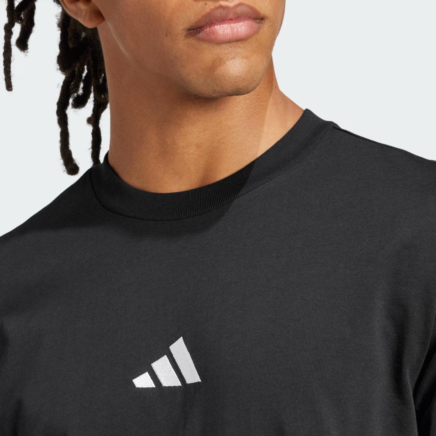 Essentials Small Logo Single Jersey Tee