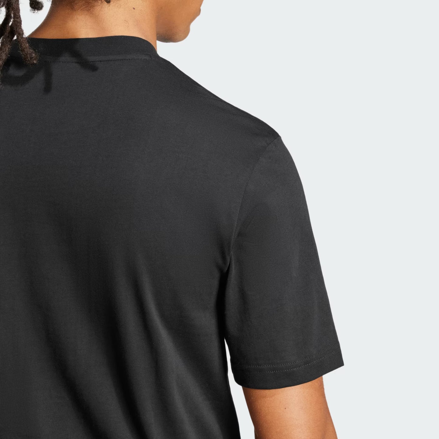 Essentials Small Logo Single Jersey Tee