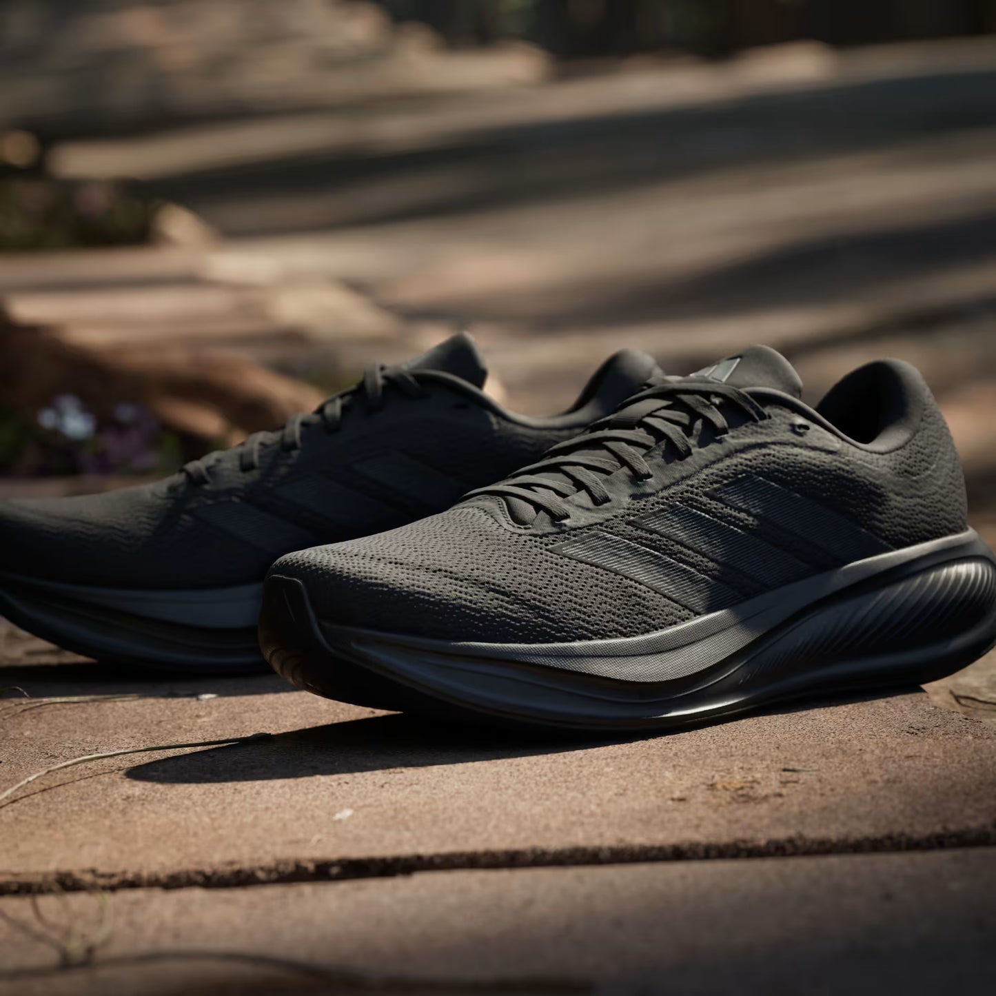 RESPONSE RUNNER 2 Shoes