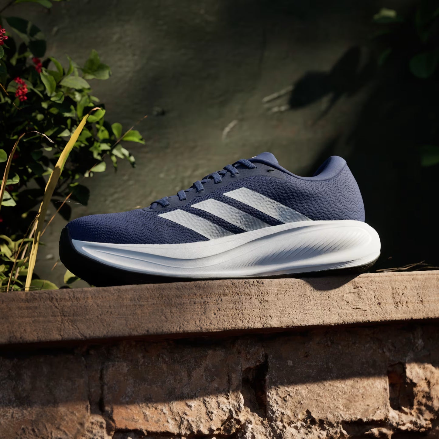 RESPONSE RUNNER 2 Shoes
