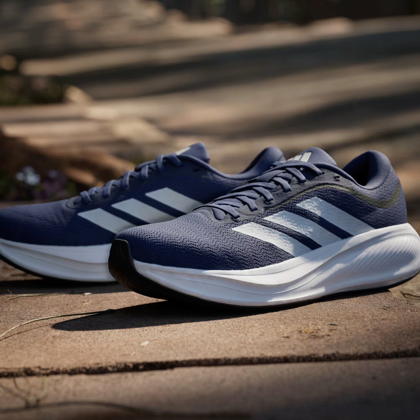 RESPONSE RUNNER 2 Shoes