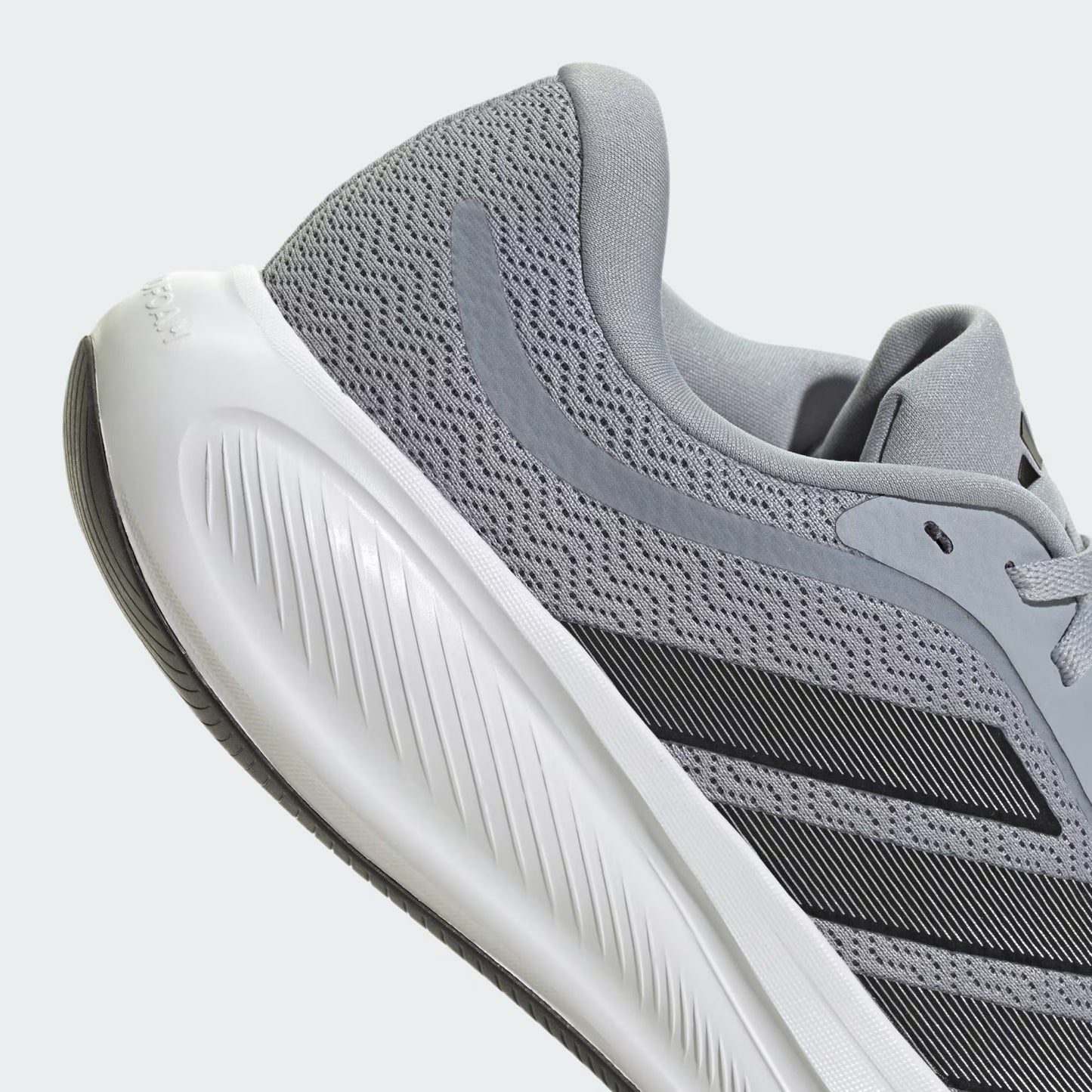 RESPONSE RUNNER 2 Shoes