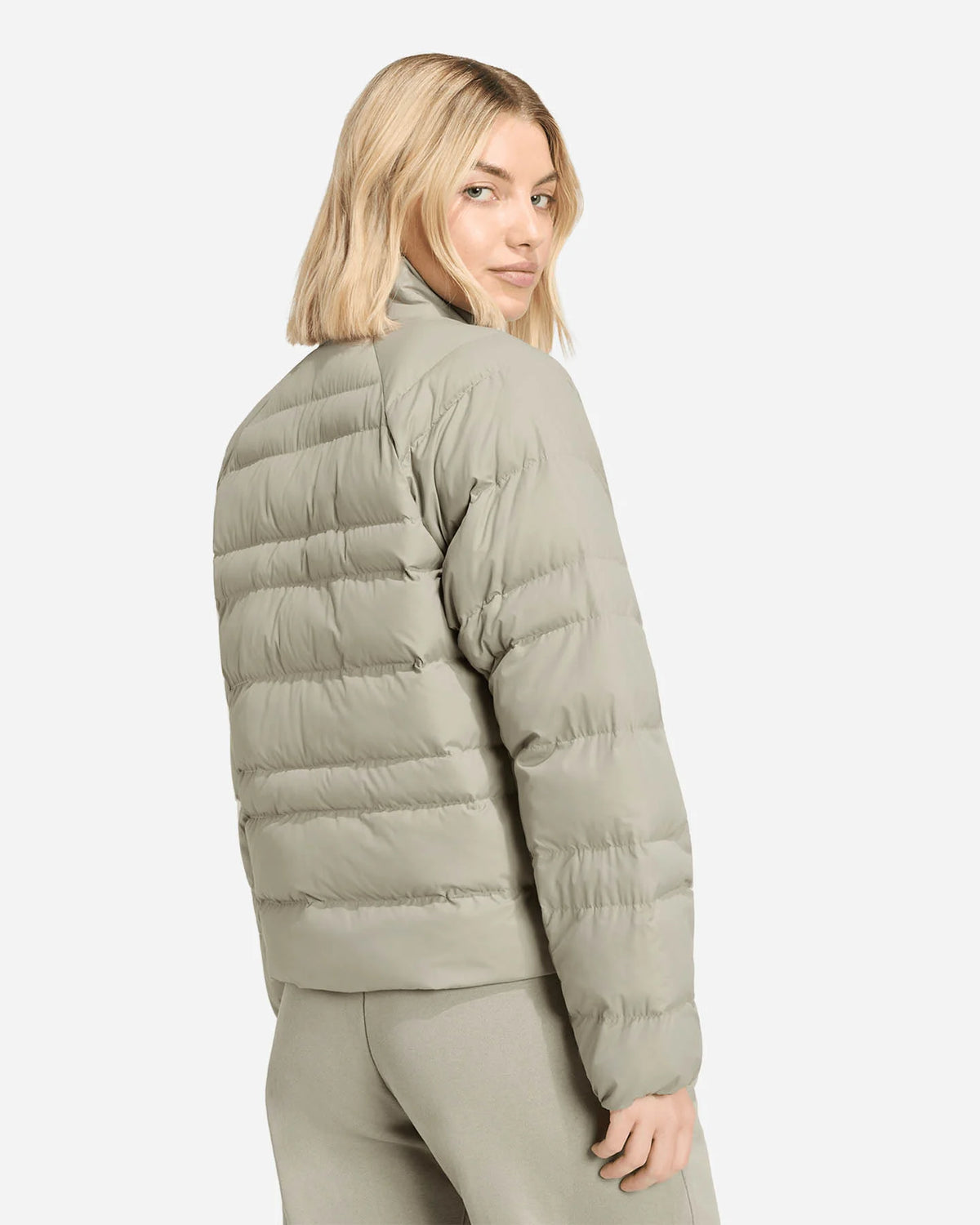 Adidas Essentials w