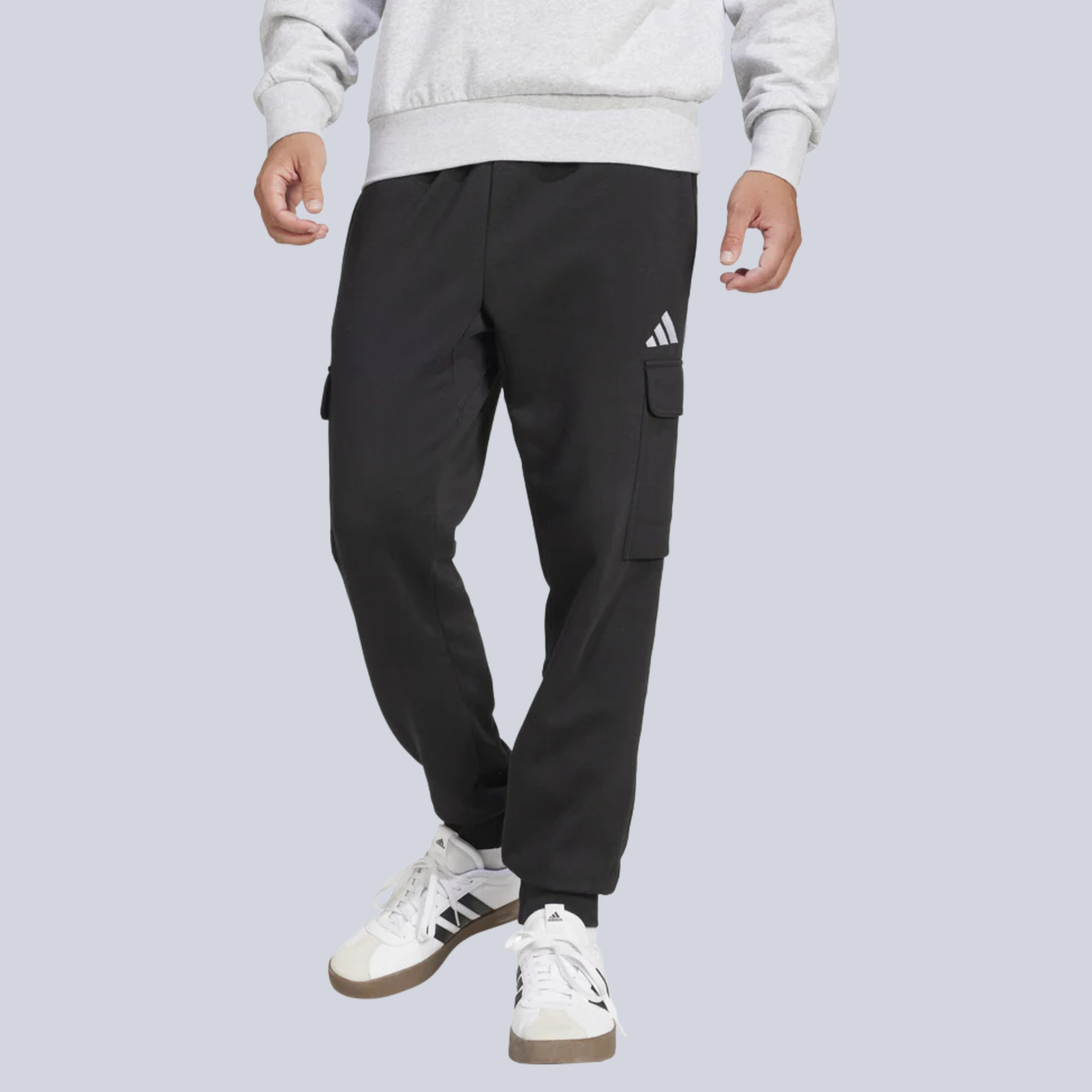 Cargo pocket jogging suit adidas Essentials Feelcozy Fleece